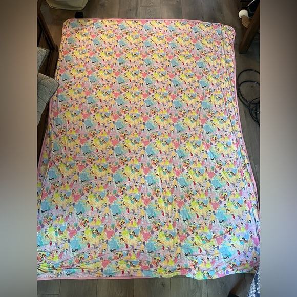 RARE Bamboo Bliss Jumbo Disney Princess Big Girl Bed Quilt Blanket Approx 80x65 - Picture 7 of 8